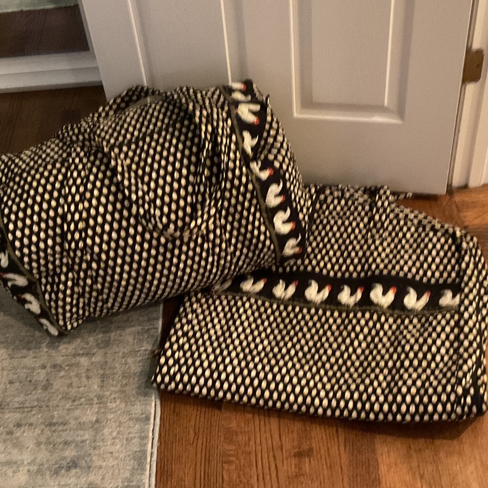 Vera Bradley Black Chicken Egg Large Duffle Garment Bag